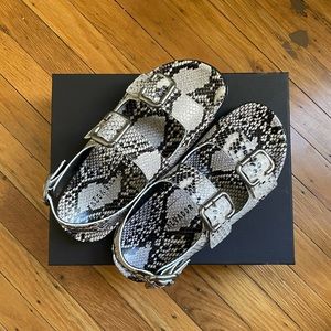 Brand new Freda Salvador Piper sandal